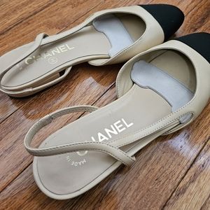 Slingback flat sandals